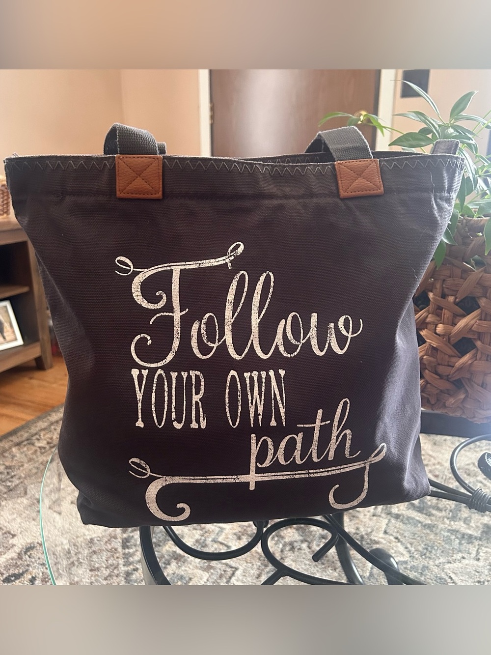 Thirty-One Wander Tote bag - 'Follow Your Own Path' Printed Design